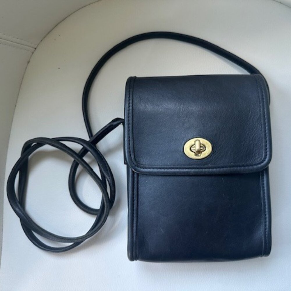 Vintage Coach Scooter 9893 black leather brass hardware